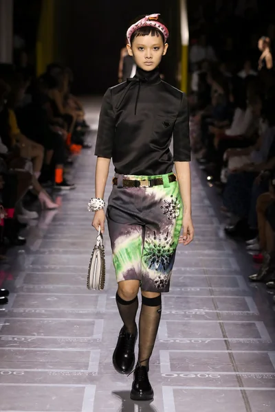 Look 44